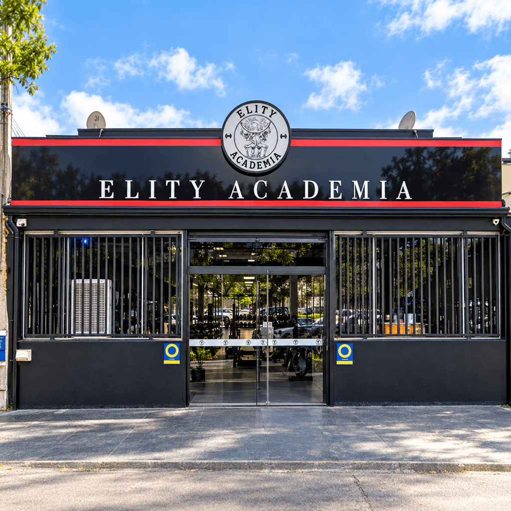 Fachada da Elity Academia com o letreiro e a logo